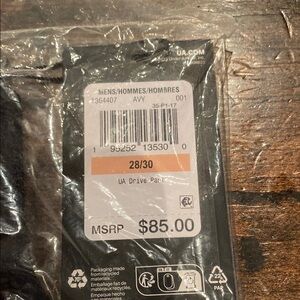Under Amour Drive Pants in Black new in package size 28/30